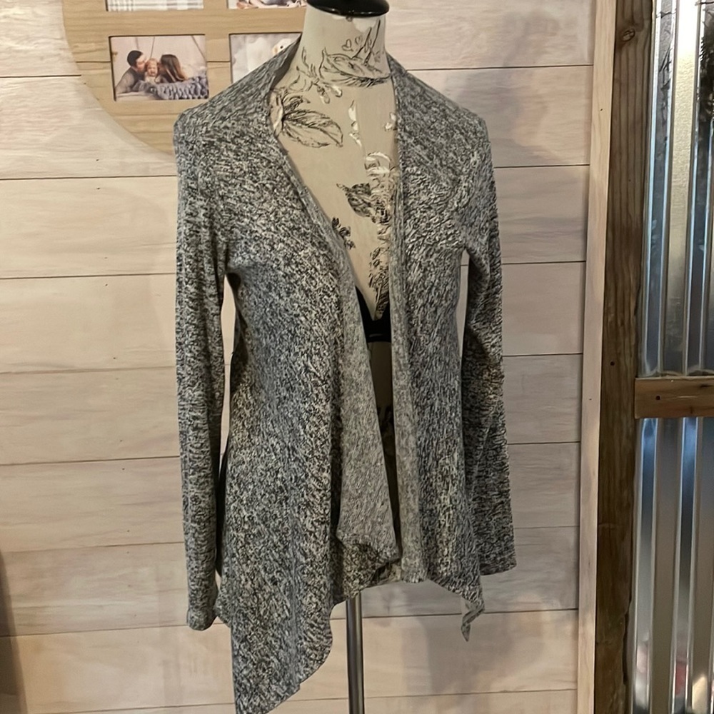 🆕 Free Kisses Thin Black Cardigan M